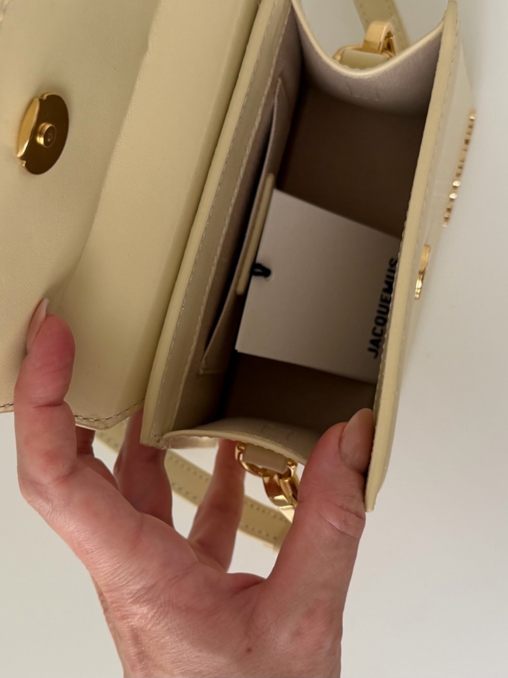 Jacquemus Cream Mini Top-Handle Leather Bag - Picture 4 of 7